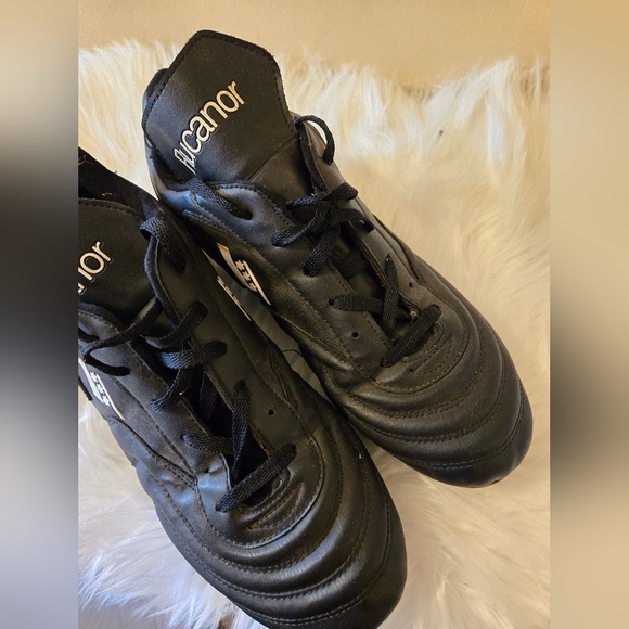 Rucanor Soccer Football Men's Shoe Black & White Size US 11.5 UK 10.5 EUR 45 - Picture 3 of 9